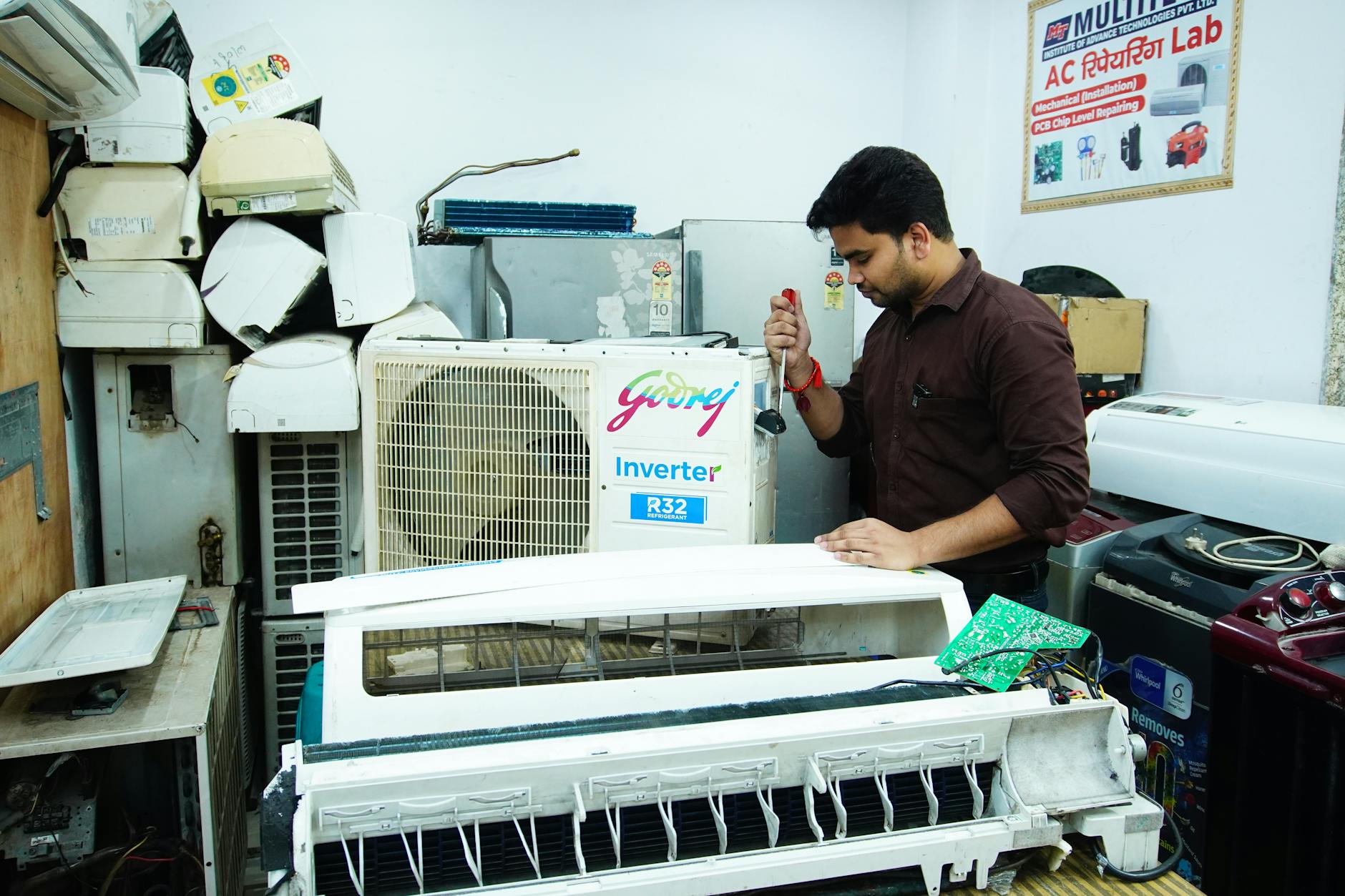 Solar Inverter Noise: Fan vs Electrical Faults Guide