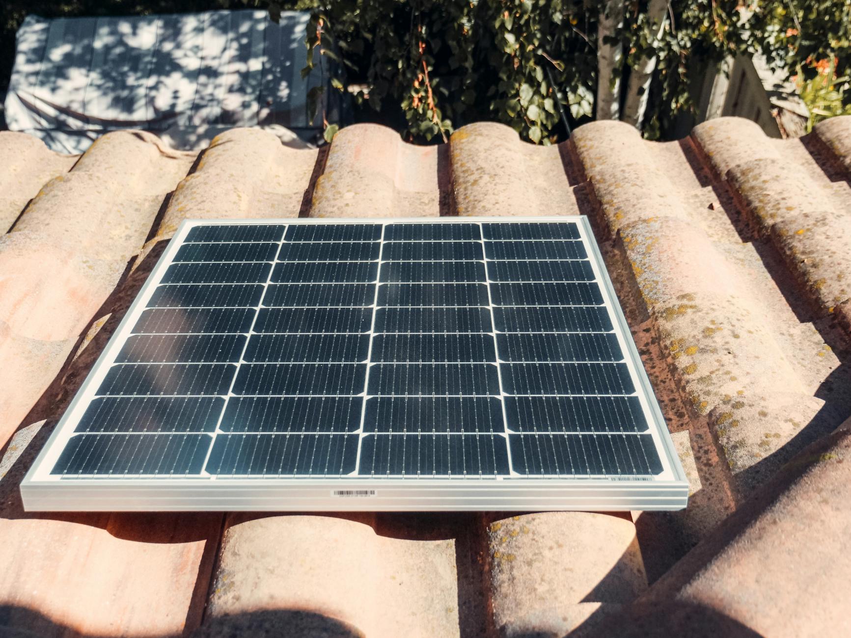 Solar Inverter Types: String, Micro & Hybrid | TN